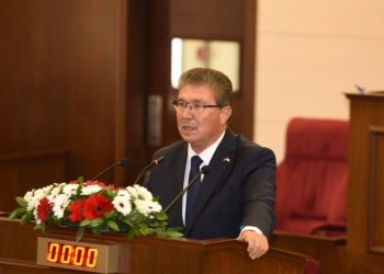 Üstel sosyal medya üzerinden Kıbrıs Türk halkına yapılan sözlü saldırılar için polise başvurduklarını açıkladı
