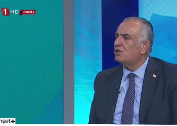 Çavuşoğlu: Peçe, burka ve nikap gibi örtüler genelge ile yasaklandı