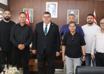 Maliye Bakanı Berova, Bağımsız Şoför Okulları ve Sürücü Kursları Birliği heyetini kabul etti