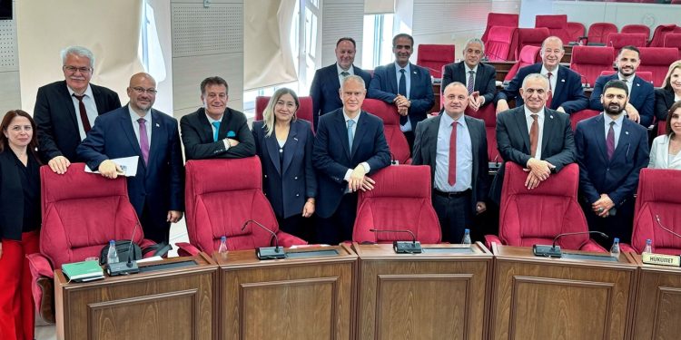 Meclis, mevcut binasında son kez yasama gündemiyle toplandı