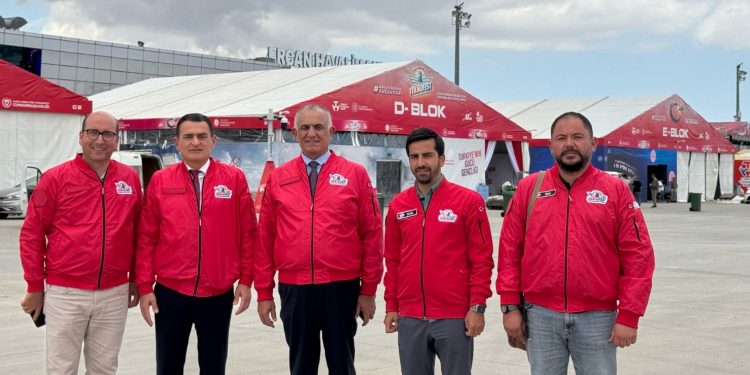 Çavuşoğlu ve Oğuz TEKNOFEST alanında incelemelerde bulundu
