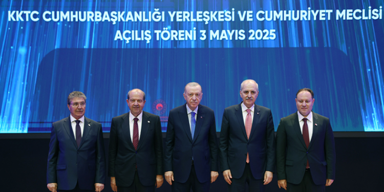 Üstel:Yeni Meclis ve Cumhurbaşkanlığı binaları halkımızın, devletimizin ve egemenliğimizin mührüdür