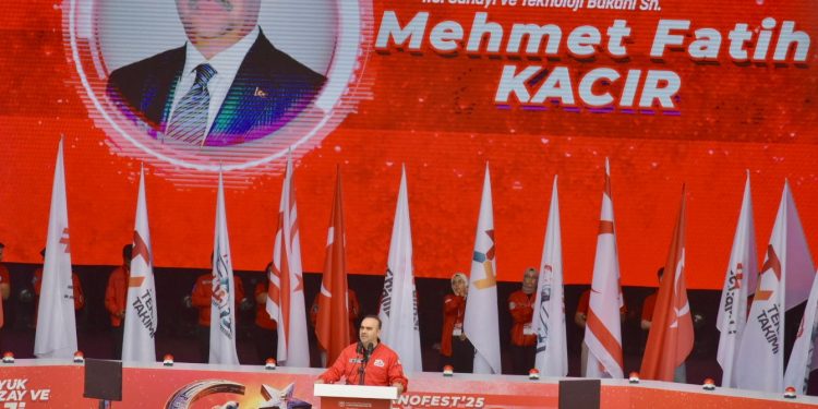 Bakan Kacır: “Teknoloji çağında haksız izolasyonlar anlamsız”