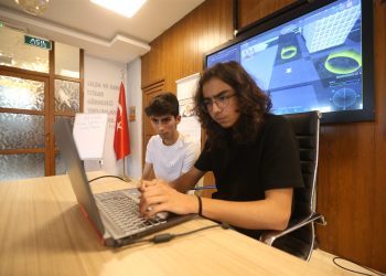 Hataylı öğrenciler TEKNOFEST’in Uçan Araba Simülasyon Yarışması’nda mücadele edecek