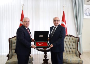 TC Milli Savunma Bakanı Güler, KKTC’de ziyaretlerde bulundu