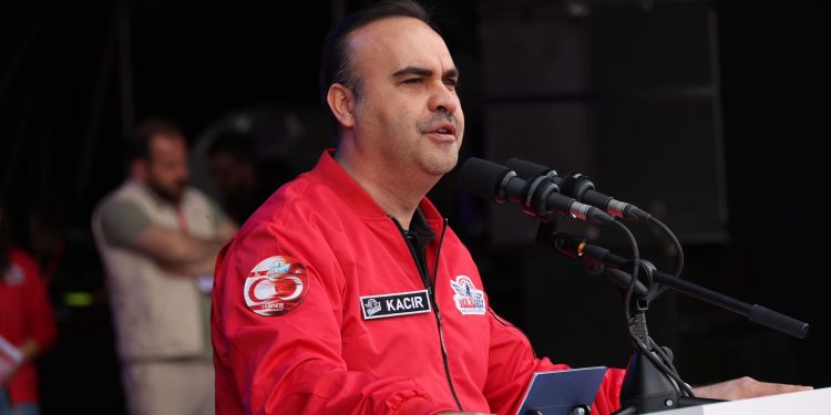 Türkiye Sanayi ve Teknoloji Bakanı Kacır: Kıbrıs Türk halkıyla omuz omuza olmaya devam edeceğiz