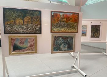 Oktay Öksüzoğlu’nun “Doğanın Göz Yaşları” sergisi Ercan Havalimanı’nda açıldı