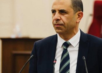 HP billboardlara zarar verilmesiyle ilgili polise şikayette bulundu