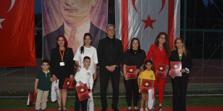 Sivil Savunma Teşkilatı başarılı öğrencilere ödüllerini dağıttı