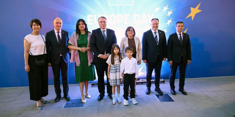 Öztürkler, Gaziantep’te AB Günü etkinliğine katıldı