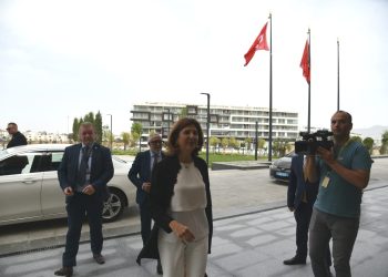 Cumhurbaşkanı Tatar, Holguin’i kabul etti