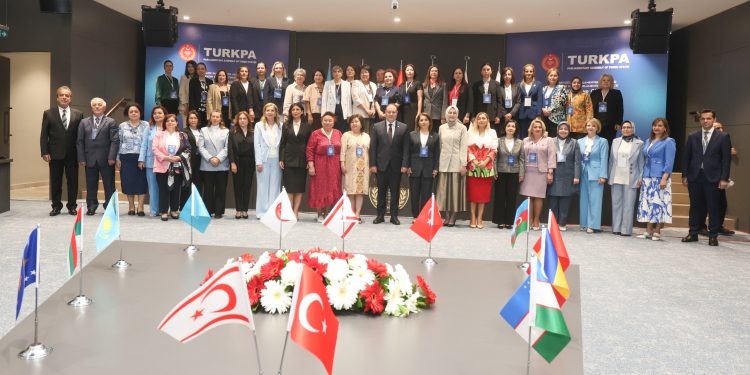 TÜRKPA Birinci Türk Kadın Parlamenterler Zirvesi başladı