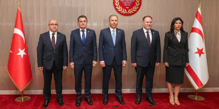 Meclis Başkanı Öztürkler, Ali Yerlikaya’yı kabul etti