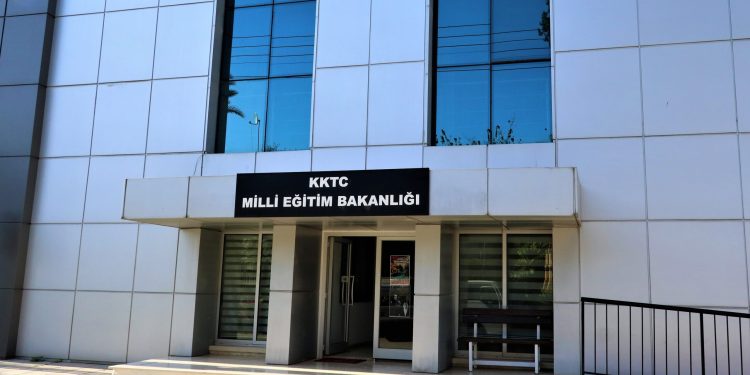 Milli Eğitim Bakanlığı: “Kaza, öğrenciler okula bırakıldıktan sonra meydana geldi”