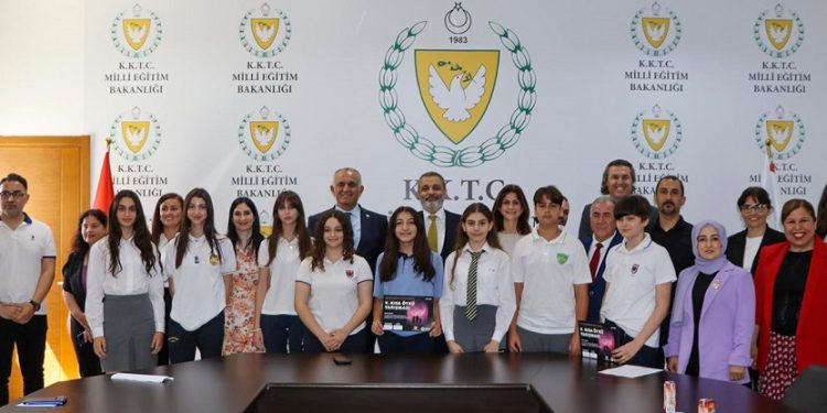 Ortaokul ve Liseler Arası V. Kısa Öykü Yarışması ödülleri sahiplerini buldu