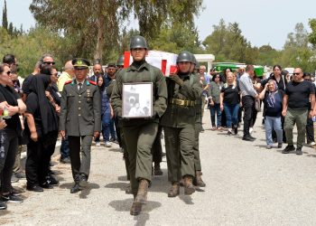 Tatar, mücahit komutan Metin Aybars’ın cenaze törenine katıldı