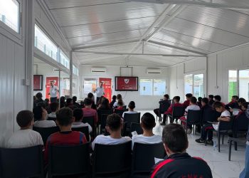Güvenli internet kullanım eğitimi 40 okulda 4 bin öğrenciye verildi