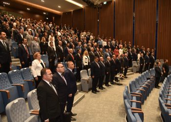 “Türkiye ve Dünya Ekonomisindeki Gelişmeler ve Gelecek Vizyonu” konferansı yapılıyor