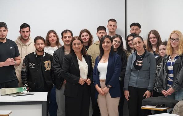 BRTK Müdürü Özkurt ARUCAD’da öğrencilerle buluştu