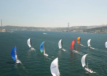 Cumhurbaşkanlığı 6. Uluslararası Yat Yarışları'nın ikinci ayağı İstanbul Boğazı'nda yapıldı