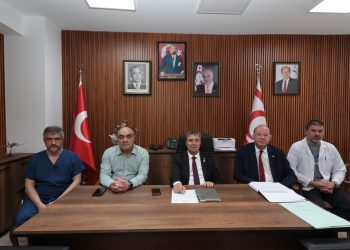 Üstel, TEKNOFEST’te yaralanan vatandaşların sağlık durumu hakkında bilgi aldı