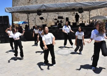 19 Mayıs Atatürk’ü Anma, Gençlik ve Spor Bayramı Girne Antik Liman’da kutlandı
