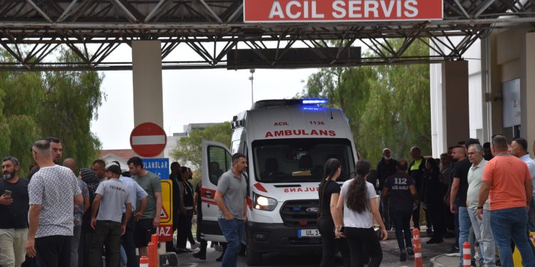 Yenierenköy’deki kazada yaralanan 3 öğrencinin tedavileri sürüyor