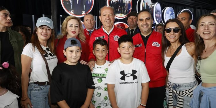 “Teknolojiyi benimseyen gençlerimizle geleceği hep birlikte inşa ediyoruz”