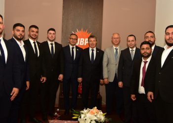 Üstel:Azerbaycan ile kardeṣliğimiz derinleṣiyor