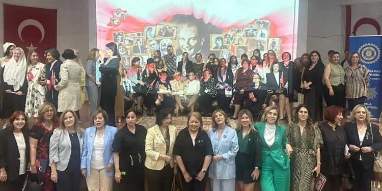 Cumhurbaşkanı Eşi Sibel Tatar, “Düşten Düşünceye Zamansız Kadınlar: Kıbrıs-Türkiye” etkinliğine katıldı