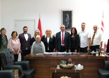Bakan Çavuşoğlu, Mehmetçik Büyükkonuk Belediye Başkanı Tuğlu ve heyetini kabul etti