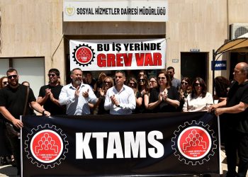 KTAMS, Sosyal Hizmetler Dairesi’nin tüm birimlerinde iki saatlik uyarı grevi yaptı