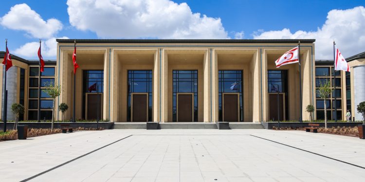 Cumhuriyet Meclisi yarın yasama gündemiyle toplanacak