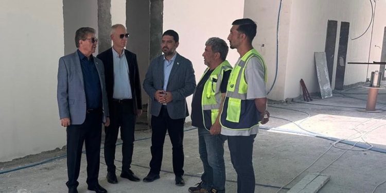 Başbakan Üstel Güzelyurt Devlet Hastanesi inşaatını inceledi