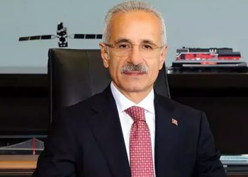 TC Ulaştırma ve Altyapı Bakanı Uraloğlu: “KKTC ve ülkemiz arasında tüm deniz trafiğini izleyebileceğiz”