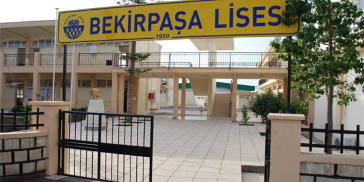 Bekirpaşa Lisesi’ndeki grev 60 gün ertelendi