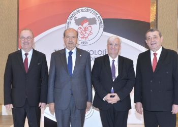 “Bilim insanları daha iyi bir gelecek için ülkemizde kongreler düzenliyor”