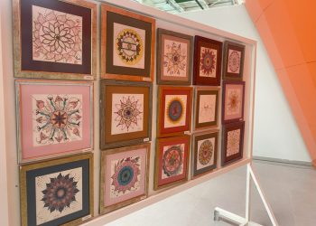 Ferdiye Yurdakul’un “Hayat Döngüsü” sergisi Ercan Havalimanı’nda açıldı