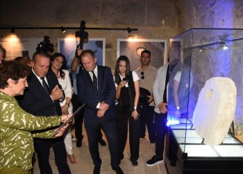 Hiyeroglifli Tek Delikli Taş Çapa’nın tanıtımı Girne Kalesi’nde yapıldı