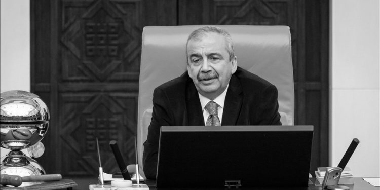 Öztürkler, Sırrı Süreyya Önder’in vefatı dolayısıyla taziye mesajı yayımladı
