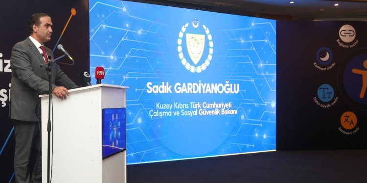 Gardiyanoğlu:Engellilerimiz için çok ciddi bir duyarlılık gösterdik,  göstermeye de devam  edeceğiz