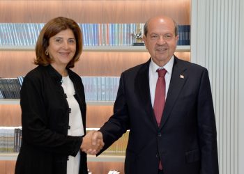 Tatar- Holguín görüşmesi tamamlandı…Holguin: “Tatar’ın mülkiyet konusundaki endişelerini dikkatlice dinledim”