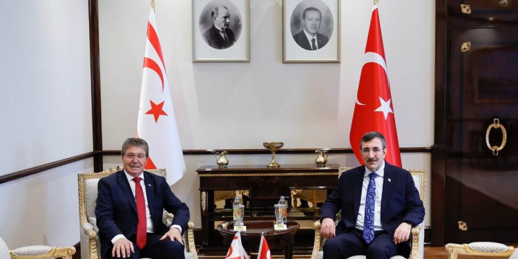 Başbakan Üstel:Görüşmede, İktisadi ve Mali İşbirliği Protokolü, bölgesel ve adada yaşanan gelişmeler ele alındı
