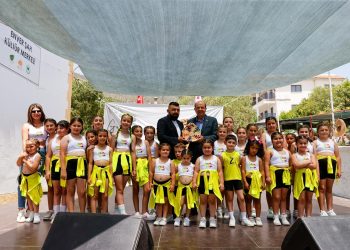 Tatar:Çocuklara daha mutlu, sağlıklı ve yaşanabilir bir dünya bırakmak yetişkinlerin en önemli hedefi olmalı