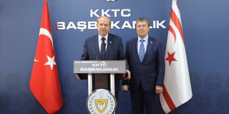 Cumhurbaşkanı Tatar toplantı sonrası açıklama yaptı