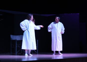 “Böyle Gelmiş Böyle Geçer” DAÜ’de sahnelendi