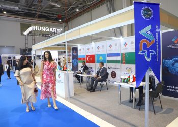 Bakü’de “2. Türk Ticaret Fuarı” açıldı