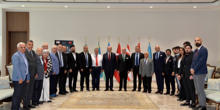 Cumhurbaşkanı Tatar, Türk Dünyası Mühendisler ve Mimarlar Birliği heyetini kabul etti