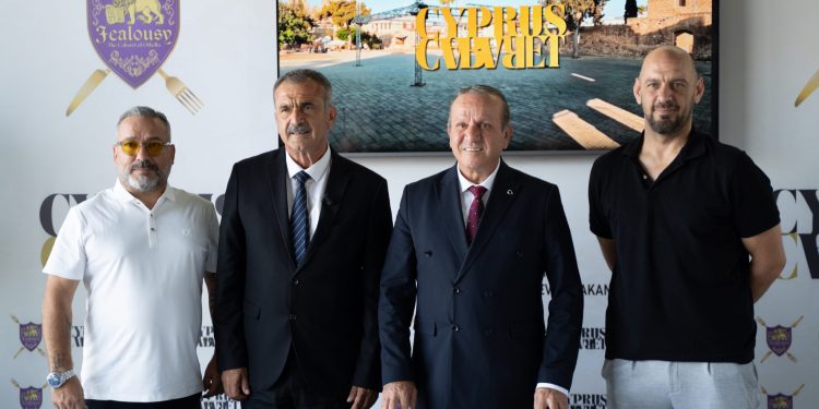 “Jealousy / The Cabaret of Othello” yaz boyu Venedik Sarayı’nda sahnelenecek