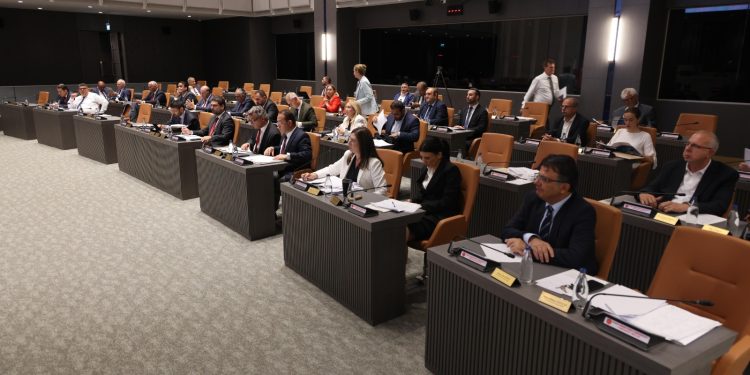 Meclis Genel Kurulu güncel konuşmalarla devam ediyor